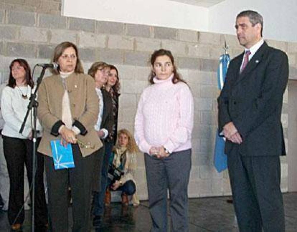 El Intendente encabez� el acto de Promesa a la Bandera de alumnos de Avellaneda