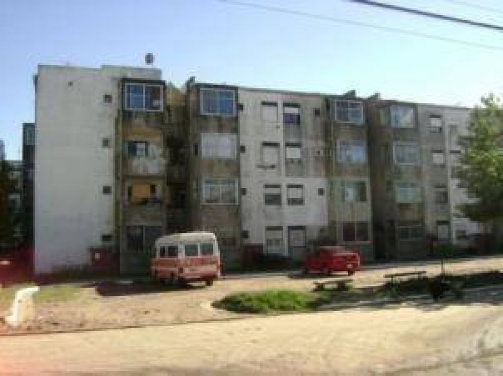 Hace 7 d�as que el Barrio Covendiar I de Ezpeleta no tiene Agua