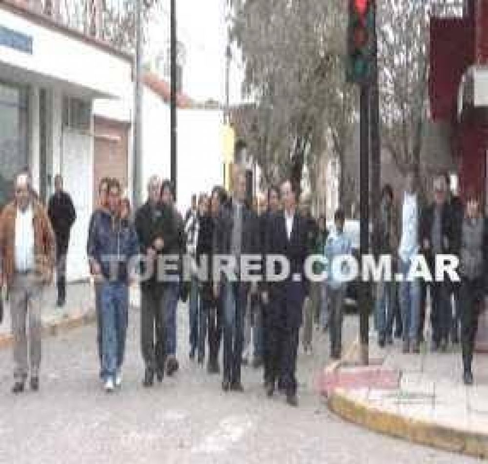 Estuvo el Diputado de Narv�ez, en una visita muy tibia�