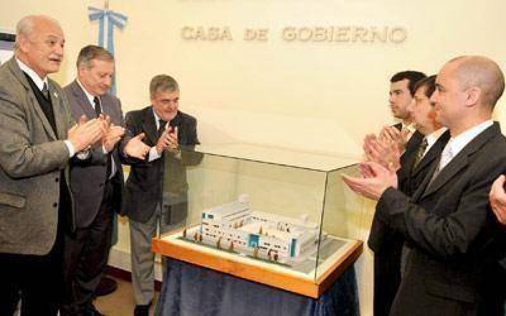 Licitan ampliaci�n del hospital de Sarmiento