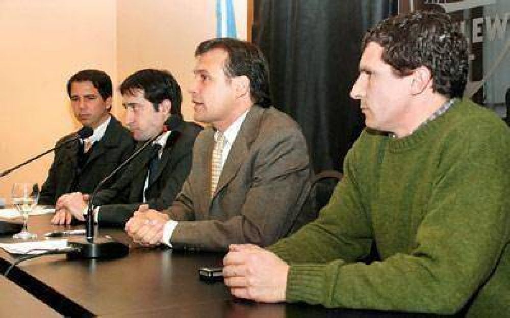 Mac Karthy: �somos parte de un proyecto abrazado por la mayor�a�