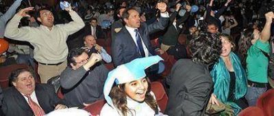 Scioli "contento y feliz" tras el nuevo triunfo de Argentina en Sud�frica