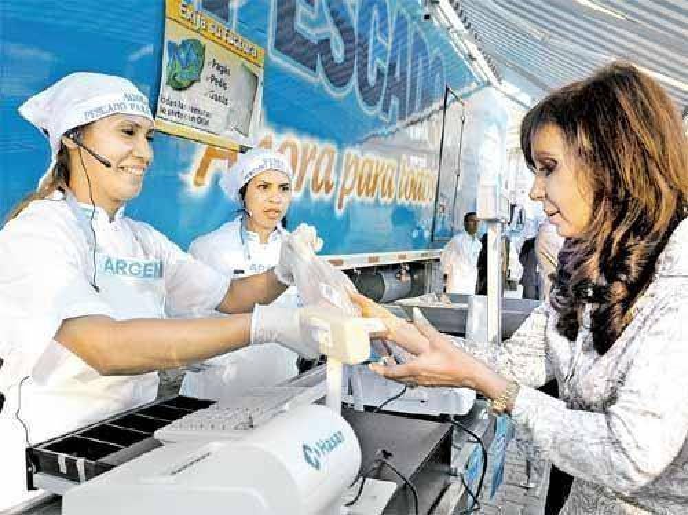 Vuelven los puestos con pescado barato