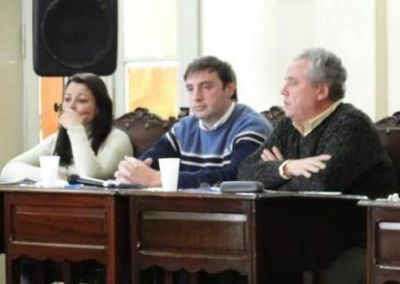 �Da la impresi�n de que no quisieran recaudar� dijo la concejal Laporte