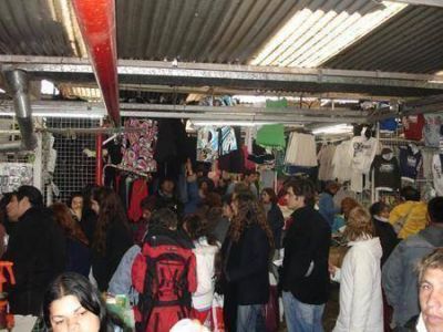 Pagan 100 mil d�lares por un puesto en La Salada
