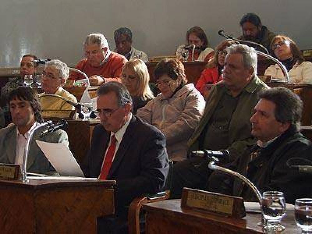 LOMAS | CONCEJO DELIBERANTE Aprobaron un pedido de informe acerca de la situaci�n del Hospital Alende