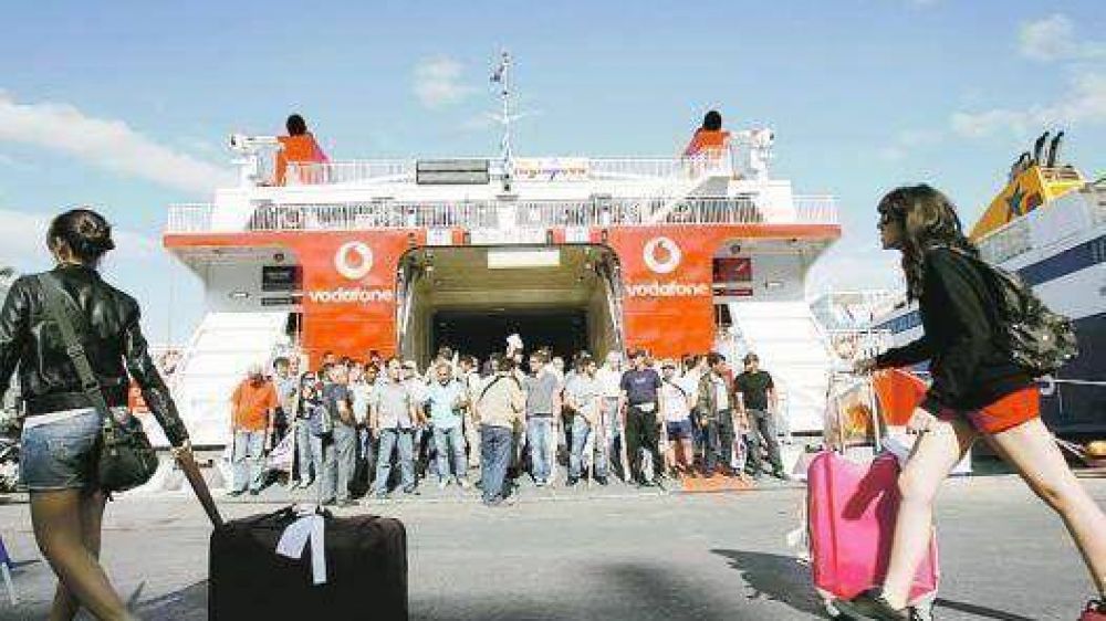 Grecia: una huelga contra el ajuste paraliz� trenes y barcos