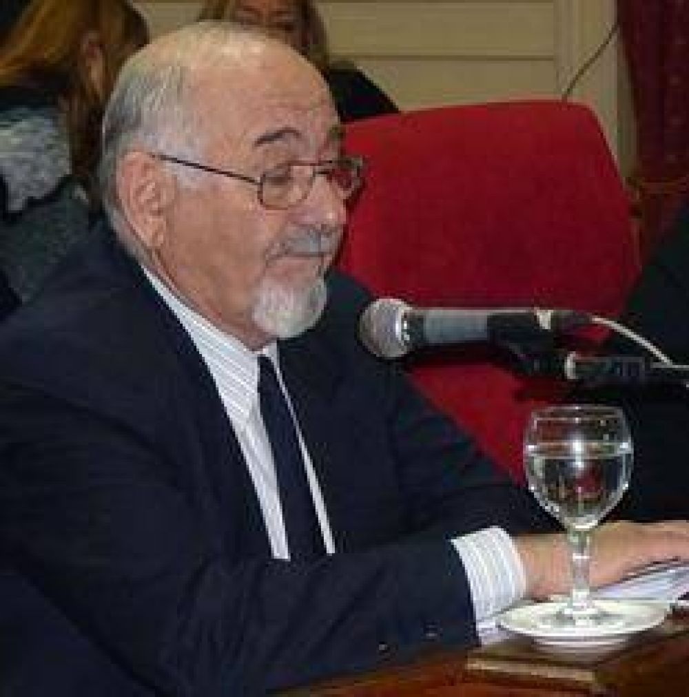 El concejal Pandiani mostr� su satisfacci�n por el retiro del cartel del mercado San Cayetano