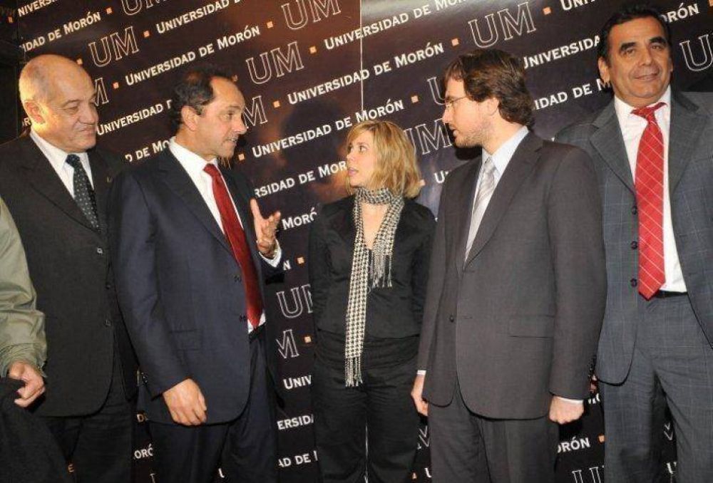 Medio Ambiente Scioli disert� en la Universidad de Mor�n