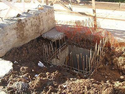 LOMAS | Reclamo por una obra de AySA que desde hace meses est� sin terminar