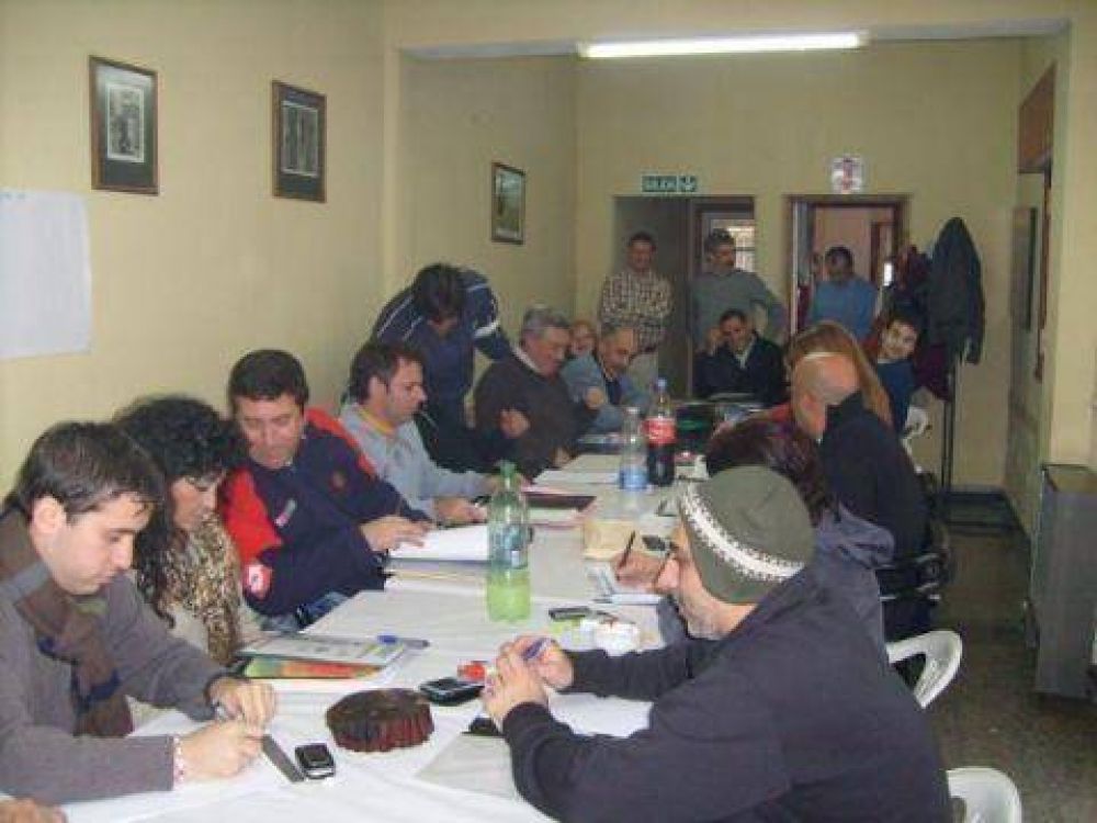  Camino a las XIV Olimpiadas Pergamino fue sede de la reuni�n del �rea de Deportes de la Asociaci�n Judicial Bonaerense