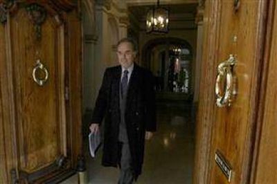 Investigar�n en Diputados las denuncias que llev� Sadous