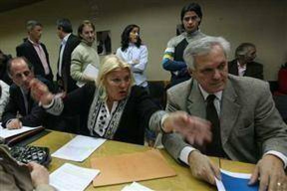 No hay acuerdo en la oposici�n por reformas rurales