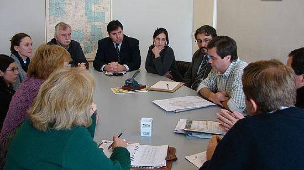 Concejales analizan el proyecto que regular� las c�maras