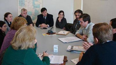 Concejales analizan el proyecto que regular� las c�maras