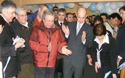 Peralta prometi� que antes del 20 de noviembre se inicia edificio de Biolog�a