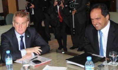 Entre tibiezas y especulaciones de campa�a