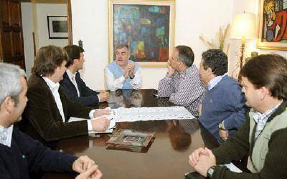 �En el peronismo federal no somos s�lo los cuatro o cinco dirigentes que se ven�