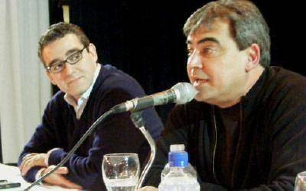 Dos senadores del Frente para la Victoria disertaron en Caleta