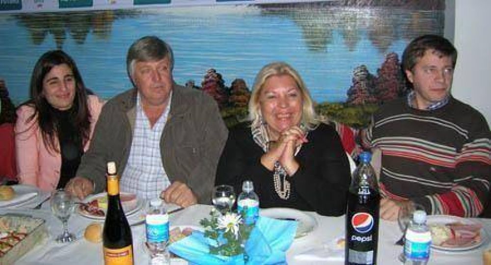Dra. Elisa Carri� en Col�n  �Vamos a demostrar que Kirchner es socio de una asociaci�n il�cita�