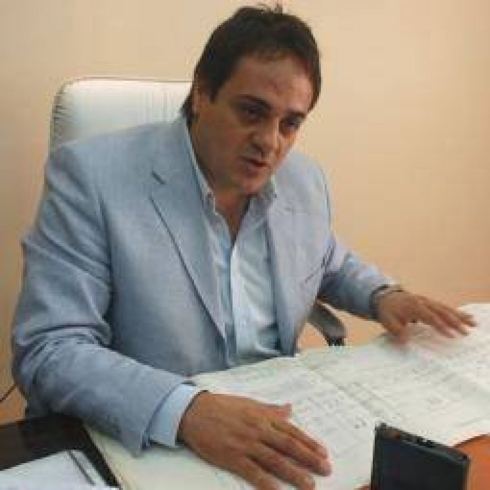 El gobierno busca desbaratar una presunta banda dedicada a la apropiaci�n de tierras