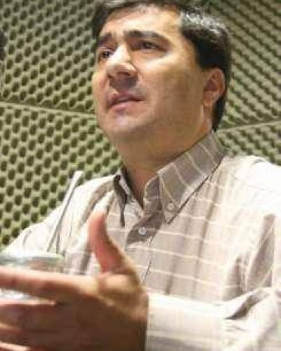 Ibarra dijo que Basualdo es el mejor candidato