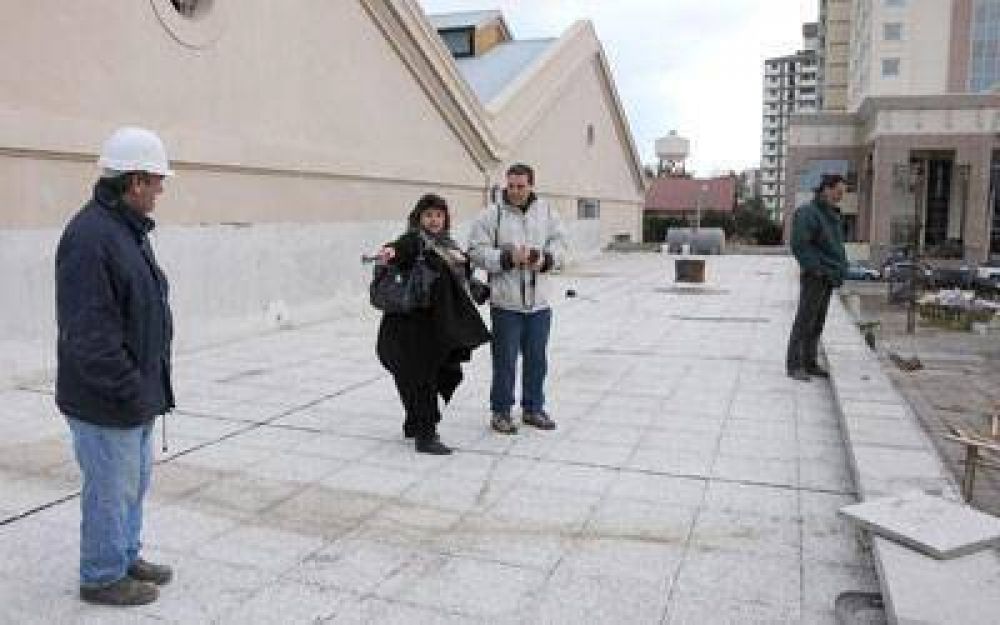 La construcci�n del Centro Cultural, en su etapa final