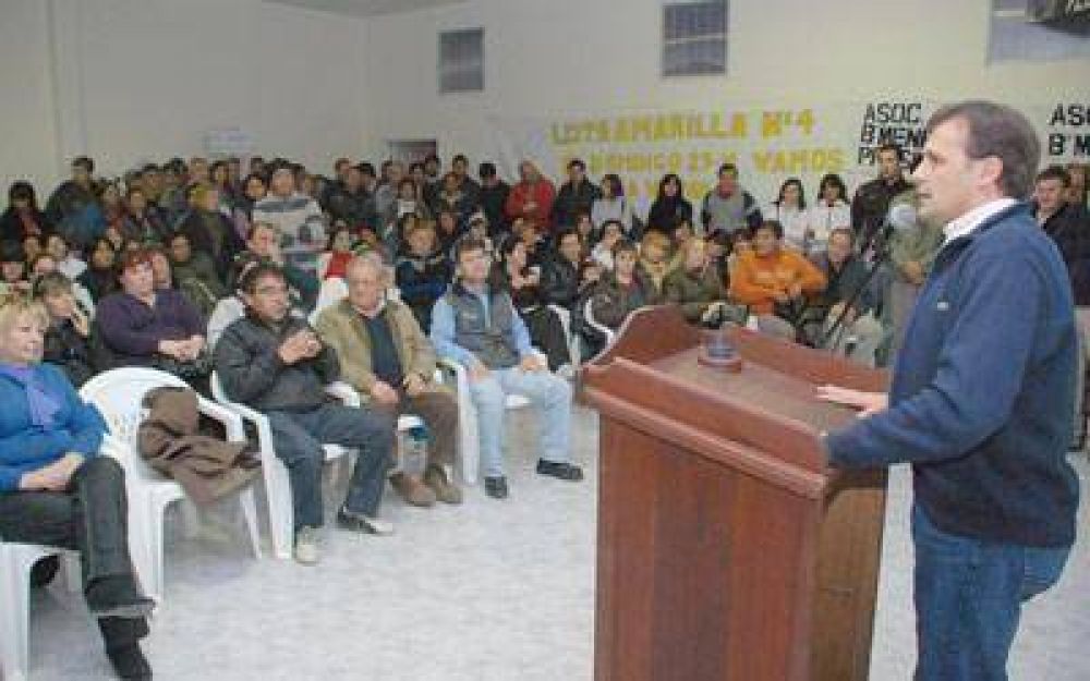 Entidades barriales apoyaron la candidatura de Mac Karthy