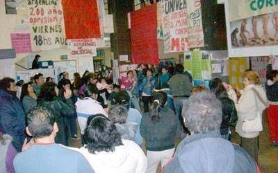 Familias que reclaman tierras en Km 4 piden que el Consejo Social trate el tema