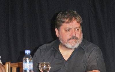 Ra�l Rodr�guez se prepara para contar historias locales