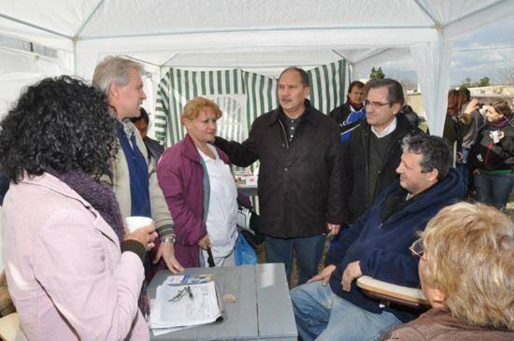 Cientos de vecinos pasaron por el operativo de salud