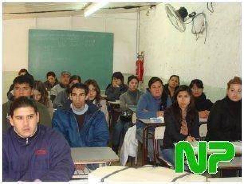 CAPACITACION EN EL AREA DE SALUD DE MALVINAS ARGENTINAS