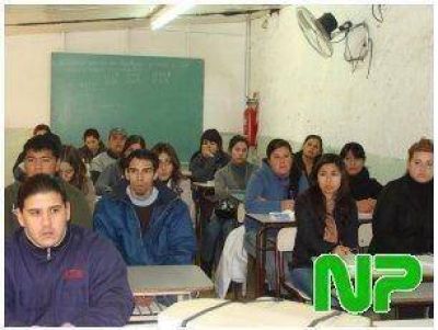 CAPACITACION EN EL AREA DE SALUD DE MALVINAS ARGENTINAS