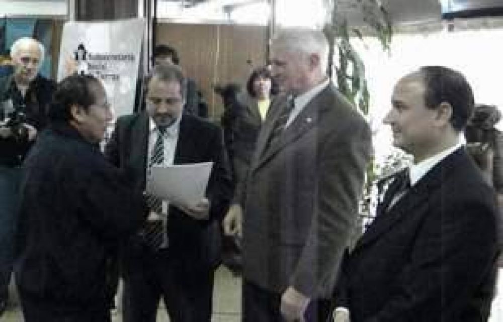 M�s familias de San Mart�n obtuvieron su escritura