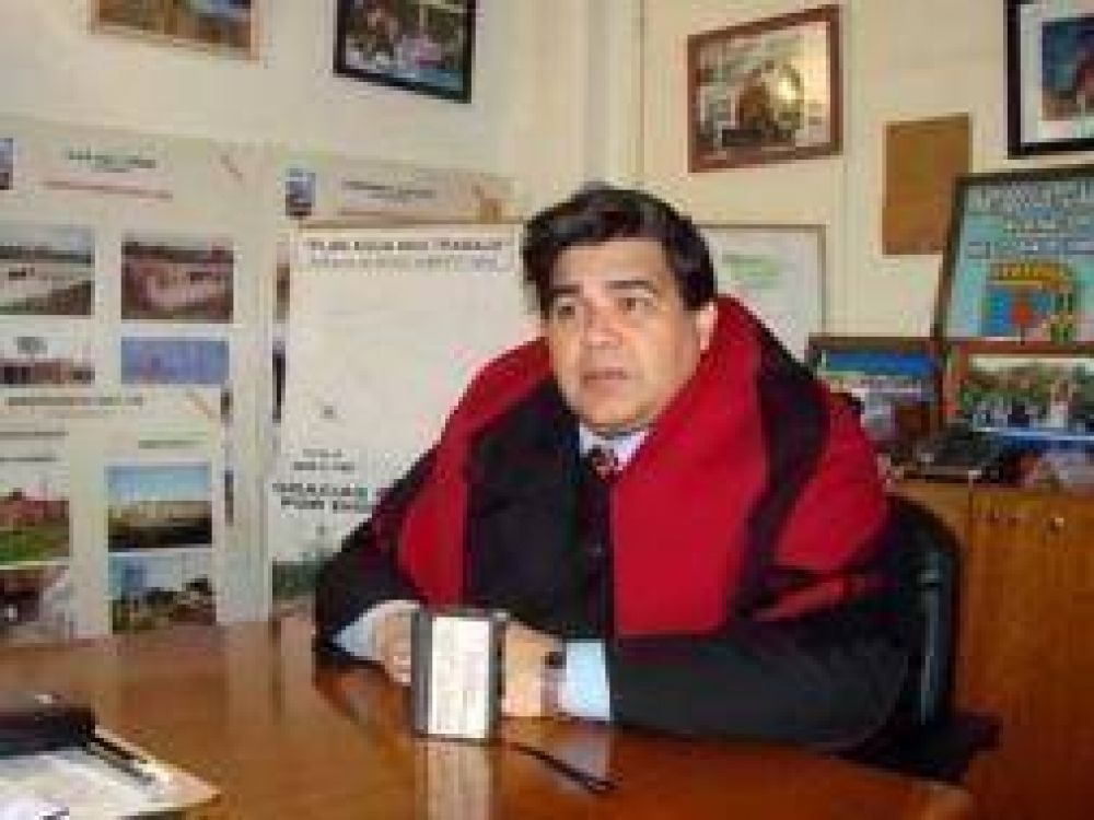 Jos� C. Paz: Mario Ishii anunci� su regreso a la intendencia