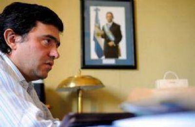 Una nueva renuncia con cr�ticas al director de Escuelas