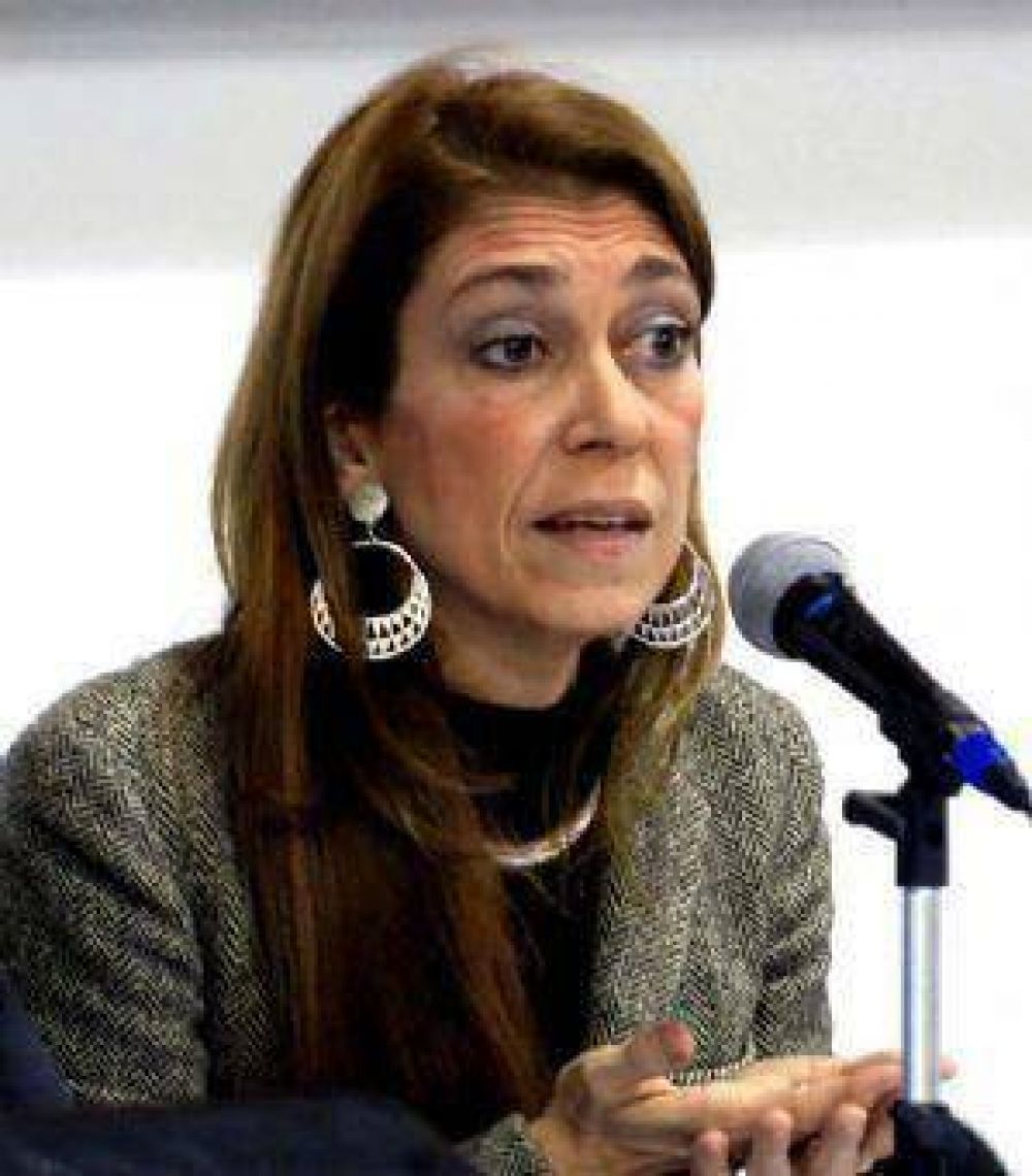 Grecia bloquear� las negociaciones UE-Mercosur por freno al durazno enlatado