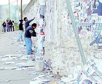 Prohiben pintadas y afiches de publicidad en lugares protegidos de Avellaneda