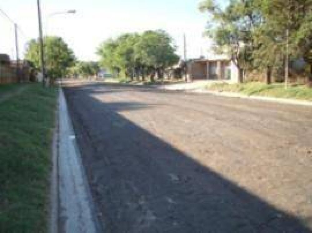 Rivadavia Obras de cord�n Cuneta y Pavimento en 60 cuotas