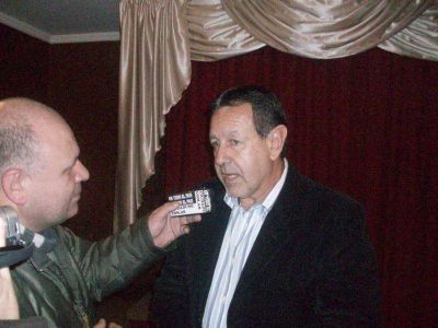 BOMBAZO EN BURZACO EN EL ACTO DE CALVELO
