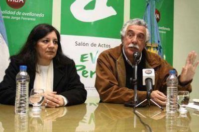 Despu�s de 30 a�os, una empleada de la Municipalidad de Avellaneda conoci� datos de sus padres desaparecidos
