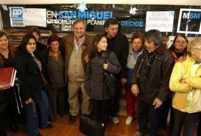 San Miguel  Se reinaugur� el Centro de Salud de Barrufaldi