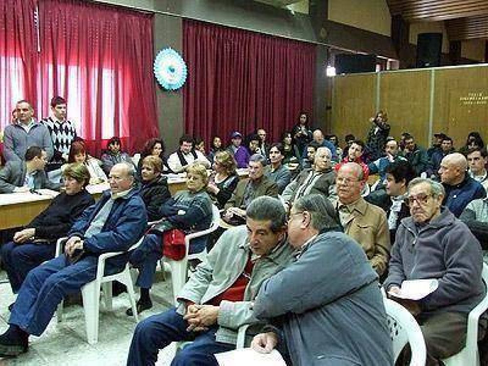 ECHEVERR�A | EN UNA SESI�N SIN DIFICULTADES El Concejo aprob� el aumento de tasas