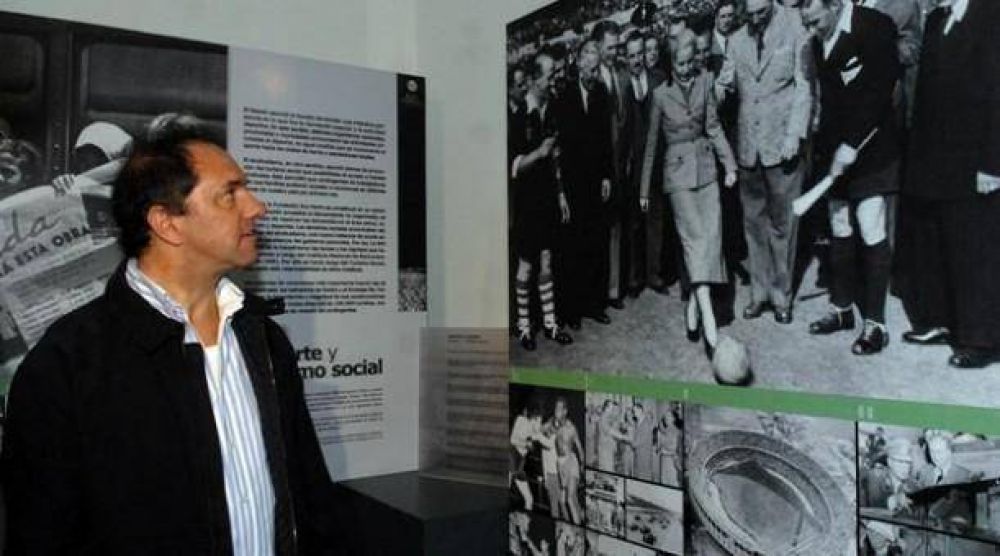 Scioli y los intendentes recordaron a Per�n