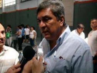 Berisso: Intendente Slezack exigi� la renuncia a todo su gabinete