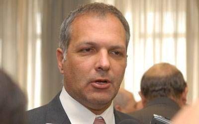 Buzzi: �rechazamos cualquier intento de intervenir el golfo�