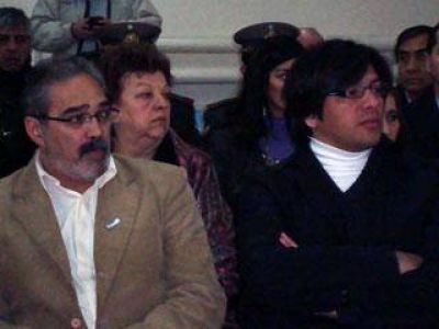 �Se le solt� la mano al intendente�