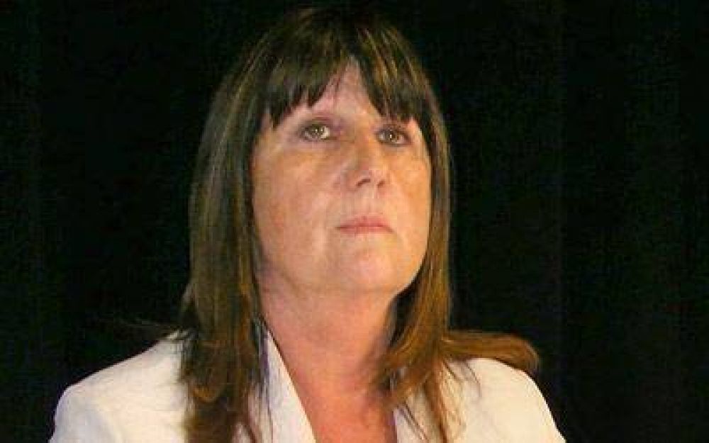 Para Iris L�pez, se intent� politizar el incremento del valor de las tierras