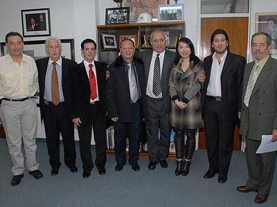  PRESIDENTE PER�N | INICIATIVA Regueiro recibi� a una delegaci�n china