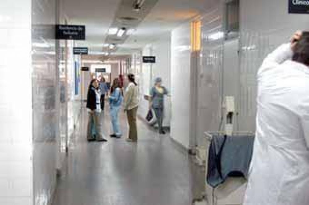 Dr. Pastorino: faltan anestesistas y enfermeros en el Hospital Interzonal